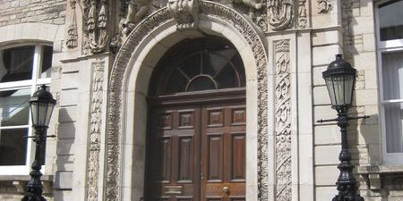 Taxi Transfer from Gatwick Airport to Swanage