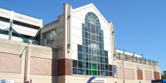 Taxi Transfer from Luton Airport to Crawley