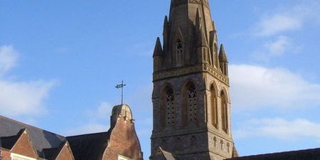 Taxi Transfer from Luton Airport to Exeter