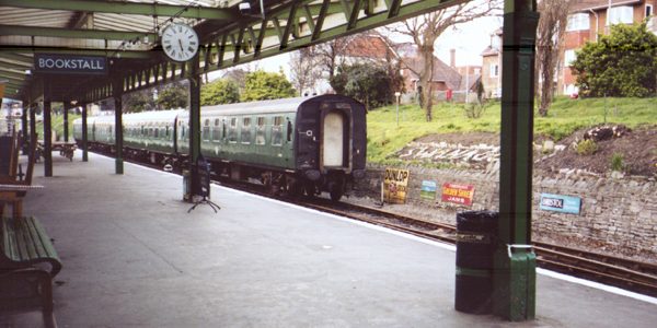 Taxi Transfer from Luton Airport to Swanage