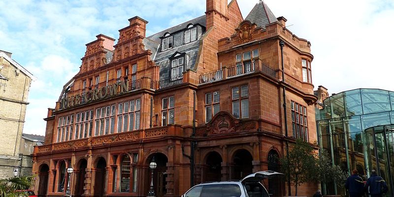 Cricklewood Airport Transfer to Heathrow