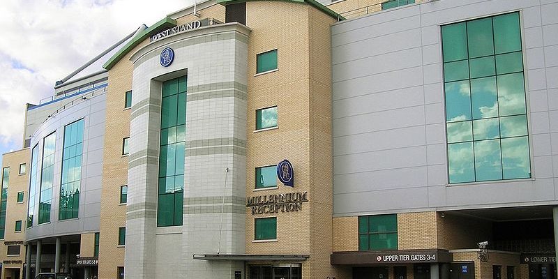 Airport Transfer from Fulham to Luton Airport