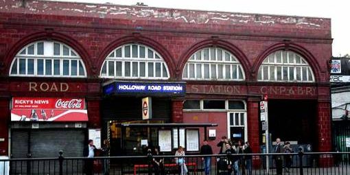 Taxi Transfer from Holloway to Luton Airport