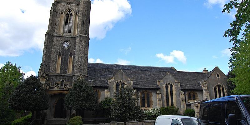 Taxi Transfer from Leytonstone to Gatwick Airport