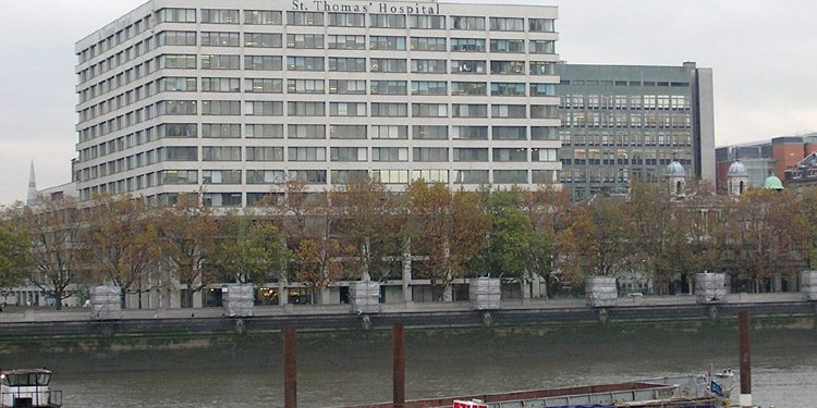 Taxi from South Lambeth to Gatwick Airport