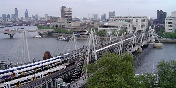 Taxi from South Lambeth to Heathrow Airport