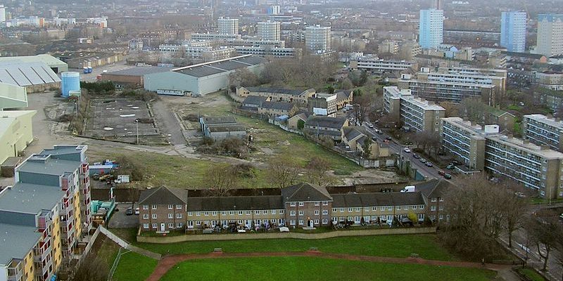 Airport Transfer from Deptford to Luton