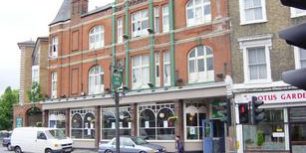 Taxi Transfer from Lee to Gatwick Airport