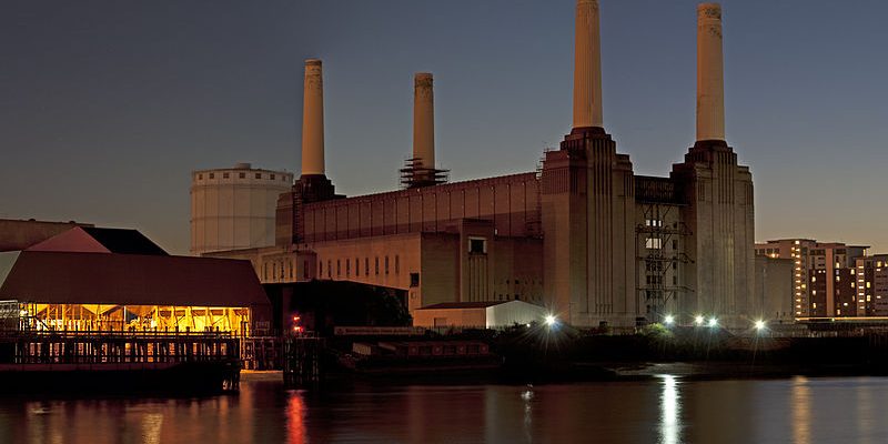 Taxi Transfer from Battersea to Gatwick Airport