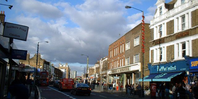 Taxi Transfer from Walworth to Gatwick Airport