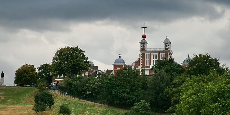 Airport Transfer from Greenwich to Heathrow Airport