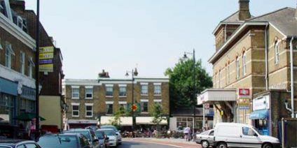 Taxi Transfer from Herne Hill to London City Airport