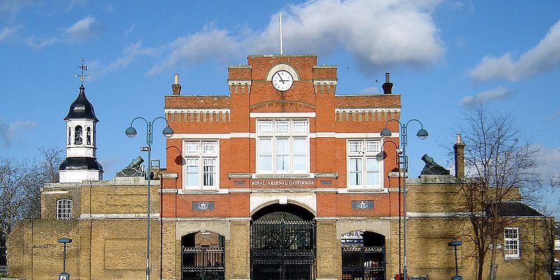 Taxi Transfer from Woolwich to London City Airport