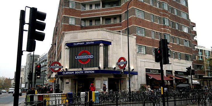 Taxi Transfer from Balham to Luton Airport