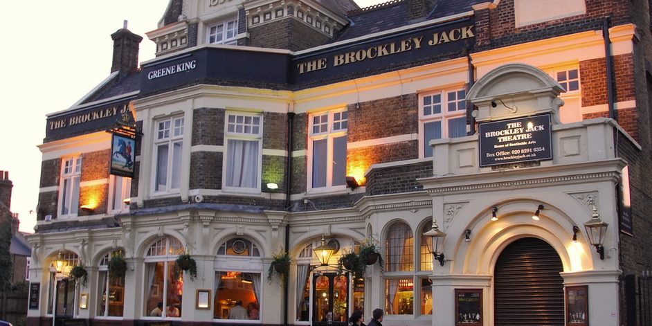 Taxi Transfer from Brockley to Luton Airport