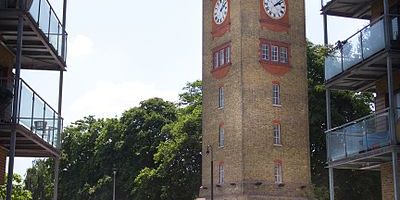 Taxi Transfer from Catford to Luton Airport