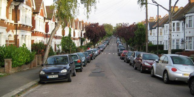 Taxi Transfer from Herne Hill to Luton Airport