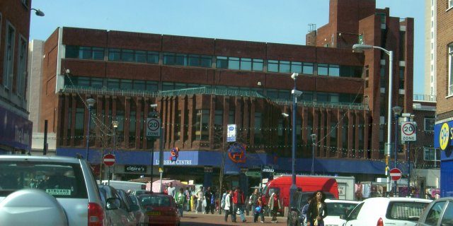 luton-airport-transfer-to-lewisham Taxi Transfer from Lewisham to Luton Airport