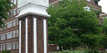 Taxi from Balham to Stansted Airport