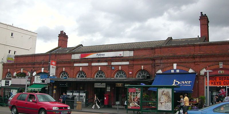 Taxi Transfer from Putney to Stansted Airport