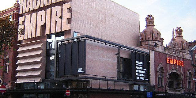 Airport Transfer from Hackney Central to Luton Airport