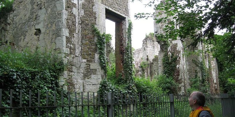 Taxi Transfer from Betchworth to Gatwick Airport