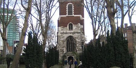 gatwick-airport-transfer-to-bow Taxi Transfer from Bow to Gatwick Airport