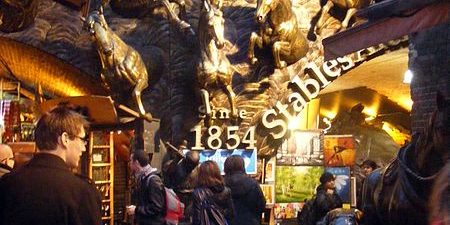 Taxi Transfer from Camden Town to Gatwick Airport