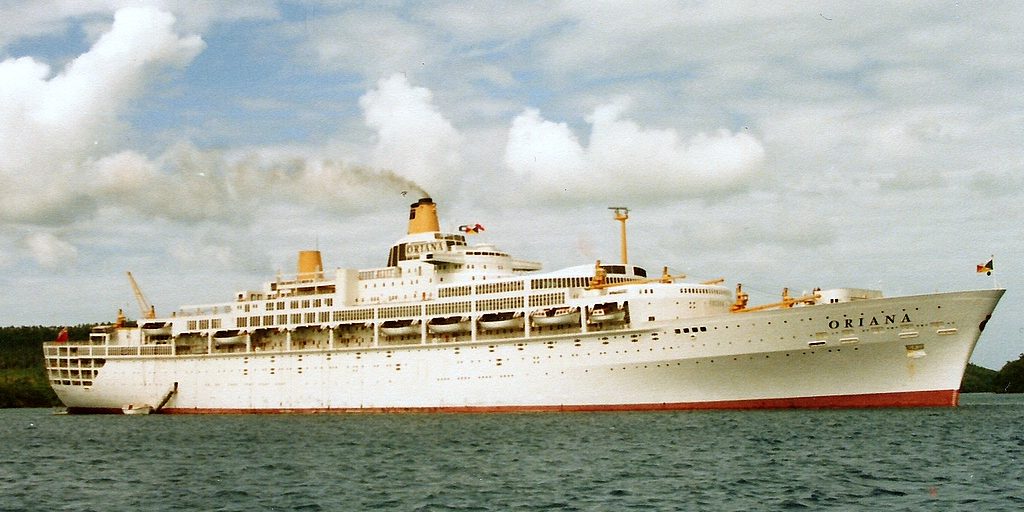 Taxi from Gatwick Airport to Port of Southampton