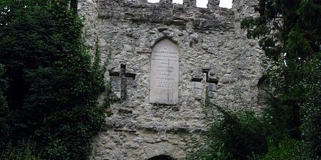 Taxi Transfer from Reigate to Gatwick Airport