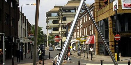 Taxi Transfer from Woking to Gatwick Airport