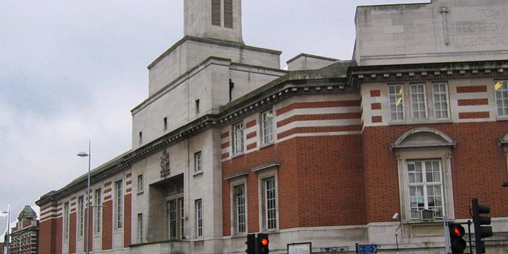 Taxi Transfer from Acton to Heathrow Airport