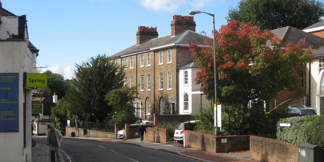 Taxi Transfer from Leatherhead to Heathrow Airport