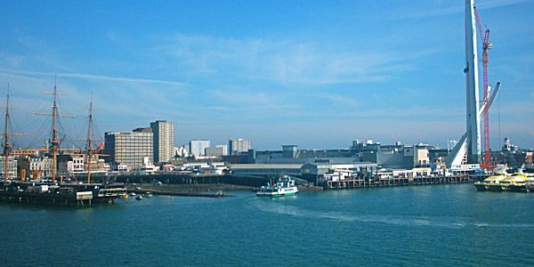 Taxi from Heathrow Airport to Portsmouth Harbour