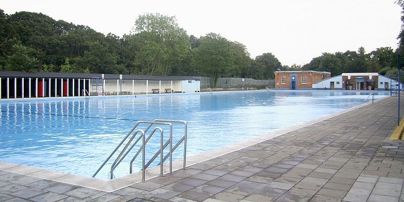 Taxi Transfer from Tooting to Heathrow Airport