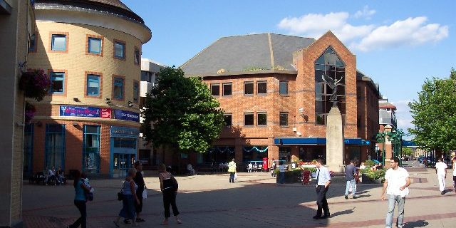 Taxi Transfer from Woking to Heathrow Airport