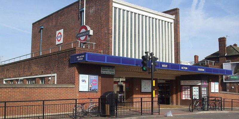 london-city-airport-transfer-to-acton Taxi Transfer from Acton to London City Airport