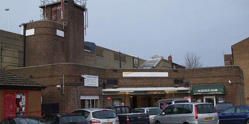 Taxi Transfer from Chessington to London City Airport