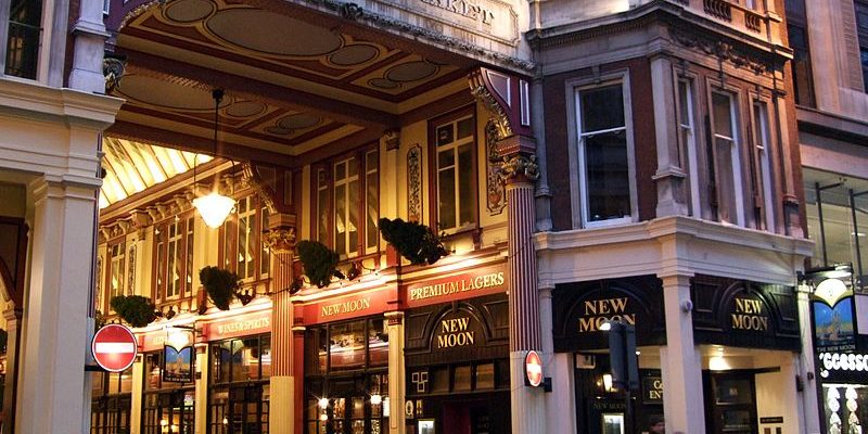 Taxi from City of London EC3 to London City Airport