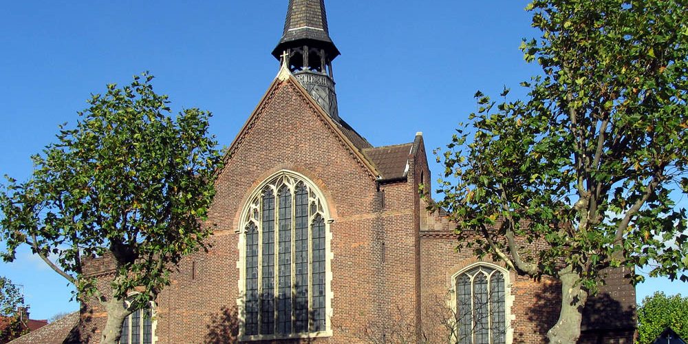 Airport Transfer from Manor Park to London City Airport