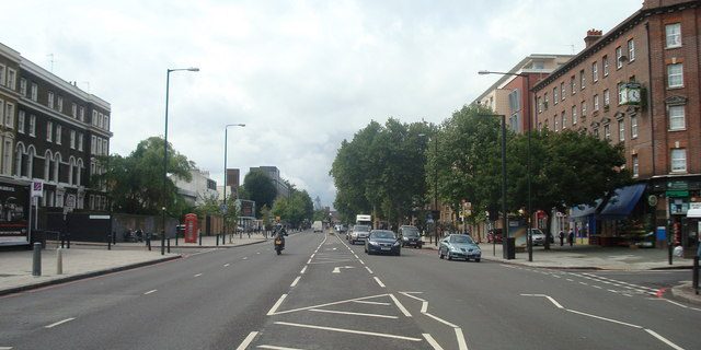 Taxi Transfer from Bow to Luton Airport