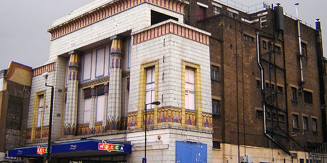 Taxi Transfer from Islington to Luton Airport