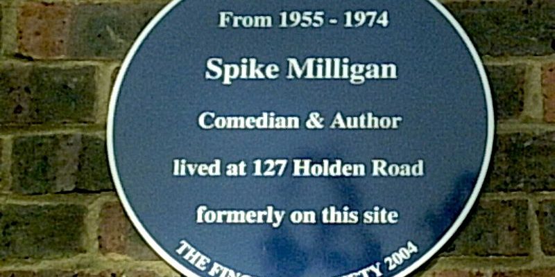 Taxi from North Finchley to Luton Airport