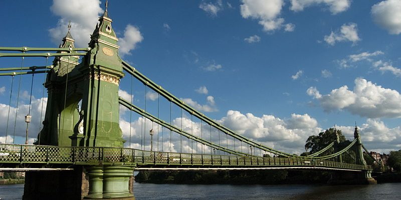 Airport Transfer from Hammersmith to Stansted Airport