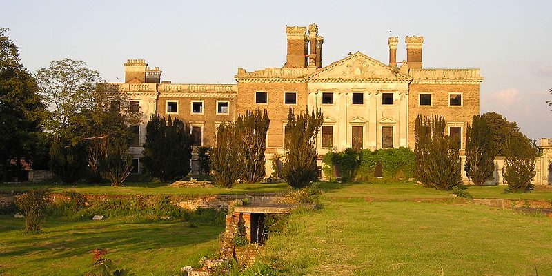 Taxi Transfer from Mill Hill to Stansted Airport