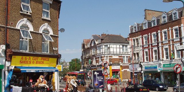 Taxi Transfer from Willesden to Stansted Airport