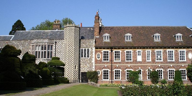 Taxi Transfer from Bexley to Gatwick Airport