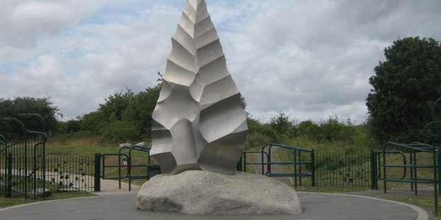 Taxi Transfer from Swanscombe to Gatwick Airport