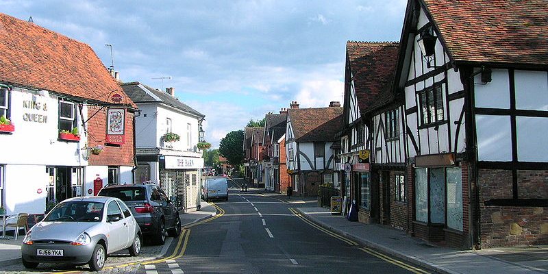 Taxi Transfer from Edenbridge to Heathrow Airport