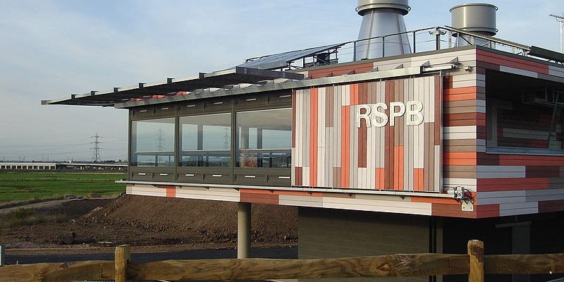 Taxi Transfer from Rainham to London City Airport